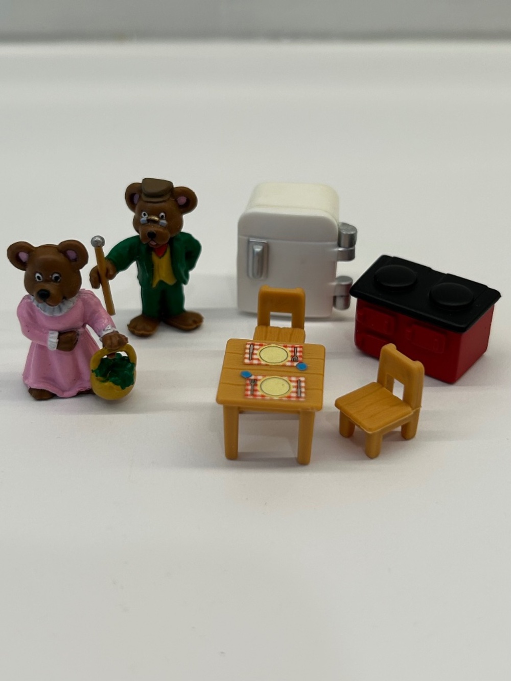 Vintage 90s Vivid Imaginations Teeny Weeny Families Browns Mini Market Figures